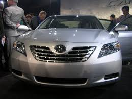 http://www.autoblog.com/2006/01/09/world-premiere-2007-toyota-camry-and-camry-hybrid/