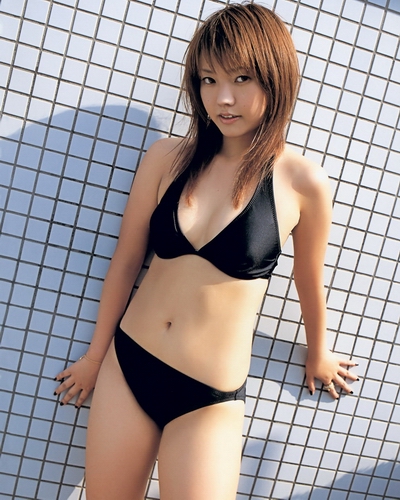 Abe Asami Bikini